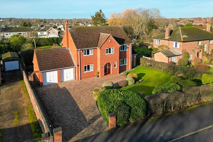 5 Bedroom Detached House For Sale In Needingworth Road, St. Ives, Cambridgeshire, PE27
