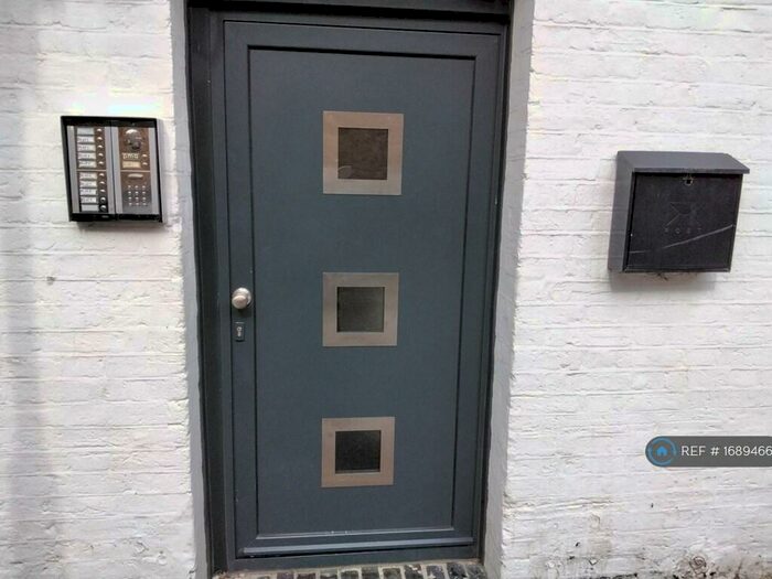 Studio To Rent In Holywell House, London, E11