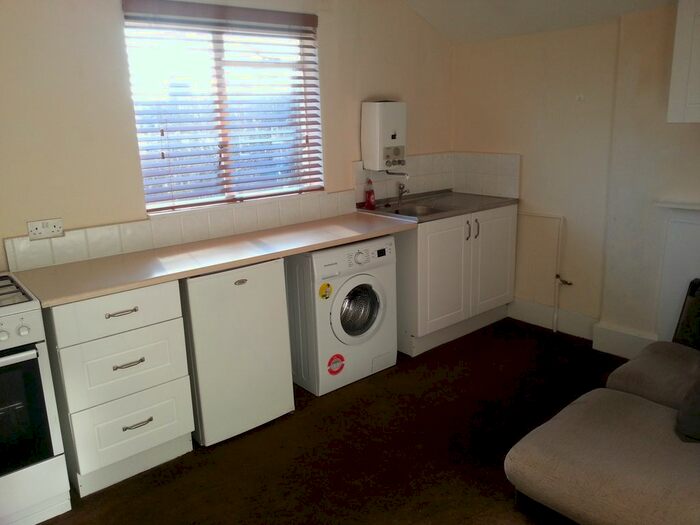 1 Bedroom Flat To Rent In Kelross Road, London, N5