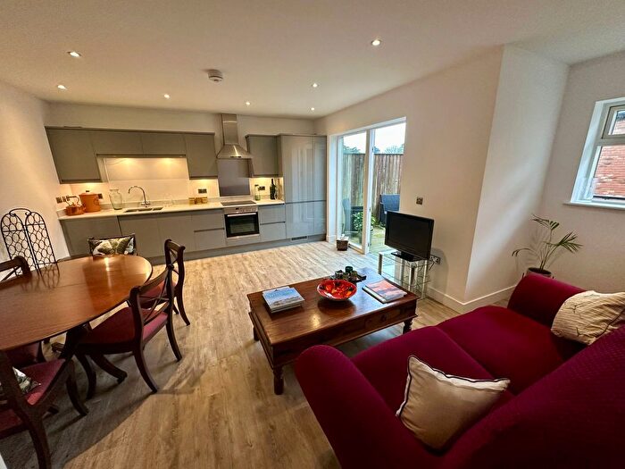 2 Bedroom Flat For Sale In The Street, Ashtead, KT21