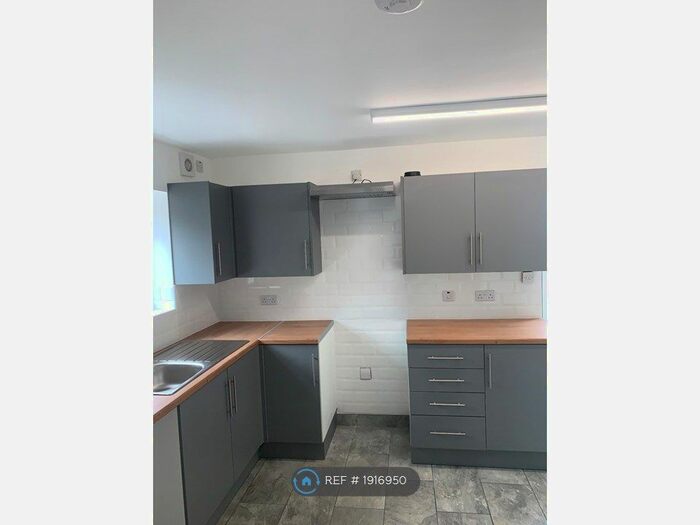 3 Bedroom Semi-Detached House To Rent In Underhill Crescent, Abergavenny, NP7