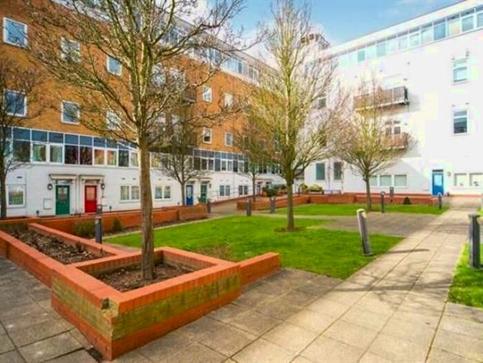 2 Bedroom Maisonette To Rent In Onyx Mews, London, E15