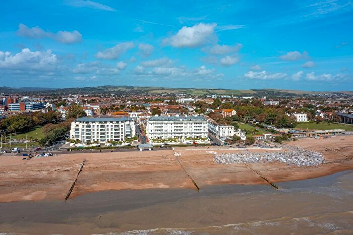 2 Bedroom Flat For Sale In Marine Parade, Worthing, BN11