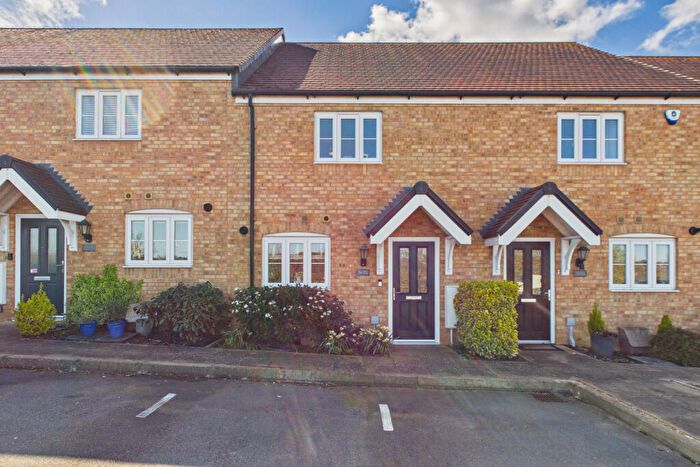 2 Bedroom Terraced House For Sale In Pipit Walk, Hemel Hempstead, HP3