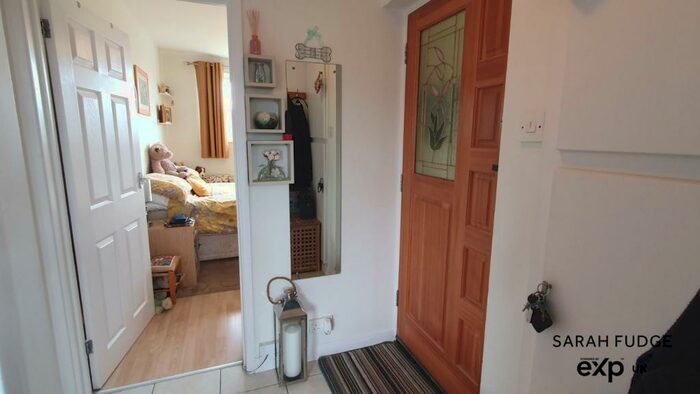 1 Bedroom Flat For Sale In Hamworthy, Poole, Dorset., BH15