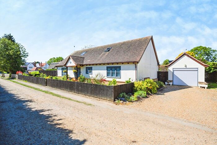 4 Bedroom Bungalow For Sale In The Terrace, Little Shelford, Cambridge, Cambridgeshire, CB22