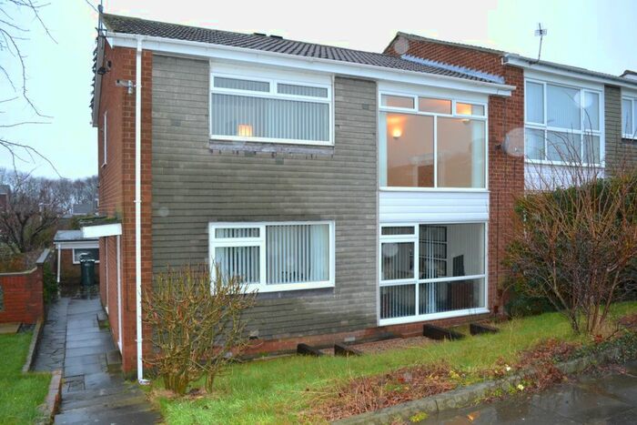 2 Bedroom Flat To Rent In Marston Walk, Whickham, Newcastle Upon Tyne, NE16