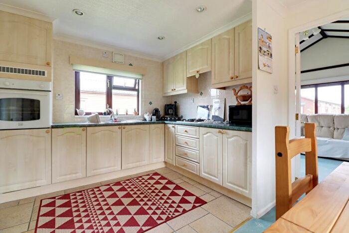 2 Bedroom Detached House For Sale In Willow Lane, Torksey, Lincoln, LN1