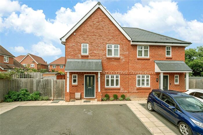 3 Bedroom Semi-Detached House To Rent In Simonds Grove, Spencers Wood, Reading, Berkshire, RG7