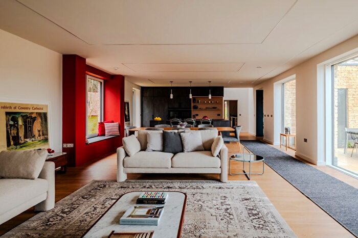 5 Bedroom Detached House For Sale In Lyncroft, Cirencester, Gloucestershire, GL7