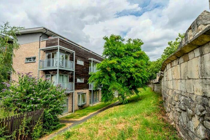 1 Bedroom Flat To Rent In Mcquades Court, York, YO1