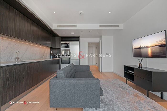 2 Bedroom Flat For Sale In Charrington Tower, Blackwall, E14