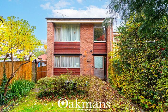 3 Bedroom Semi Detached House For Sale In Weoley Park Road, Birmingham, West Midlands, B29