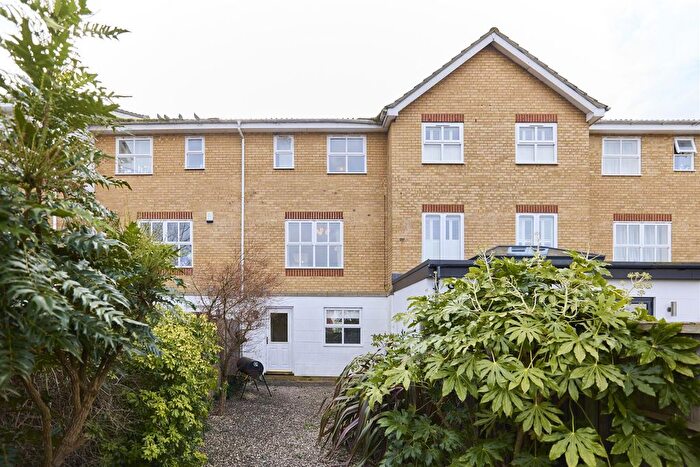 3 Bedroom Terraced House To Rent In Stocton Close, Guildford, GU1