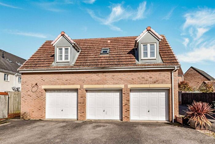1 Bedroom Detached House For Sale In Lapwing Close, Corby, NN18