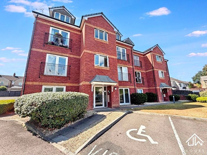 2 Bedroom Flat For Sale In Hall Street, Blackwood, NP12