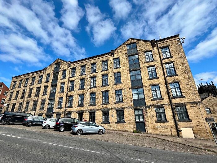 2 Bedroom Apartment To Rent In Greenwood Mill, Square Road, Halifax, West Yorkshire, HX1