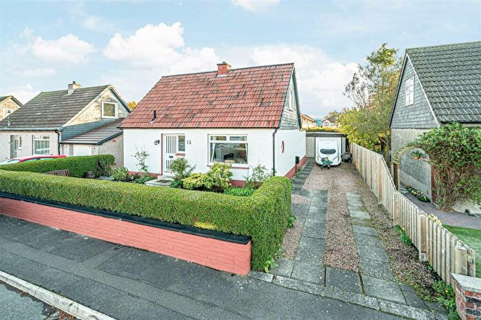 3 Bedroom Detached House For Sale In Mckane Place, Dunfermline, KY12