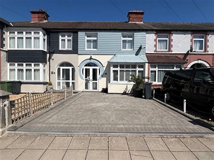 3 Bedroom Terraced House For Sale In Hawthorn Crescent, Cosham, Portsmouth, Hampshire, PO6