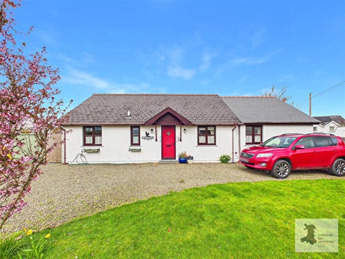 3 Bedroom Detached Bungalow For Sale In Penrhiwllan, Llandysul, Ceredigion, SA44