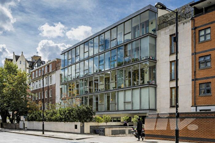 4 Bedroom Apartment For Sale In Abbey Road, St John's Wood, NW8