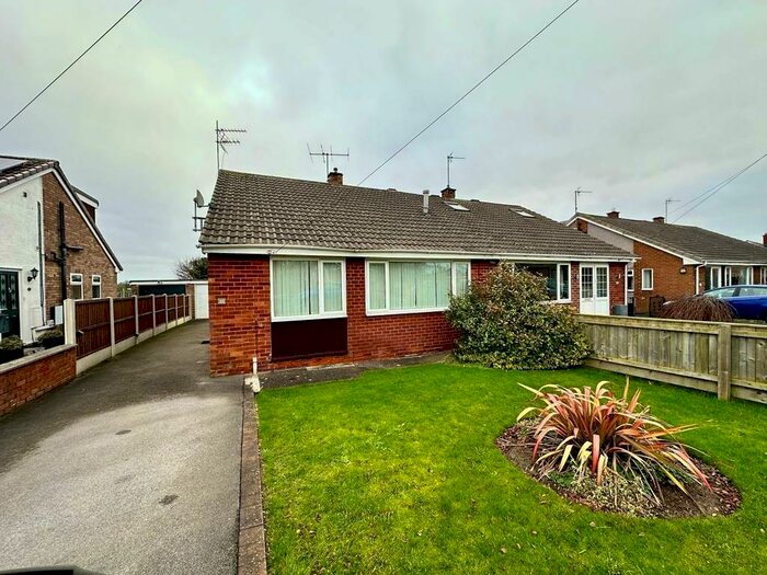 2 Bedroom Bungalow To Rent In Old Road, Leconfield, Beverley, East Riding Of Yorkshire, Uk, HU17