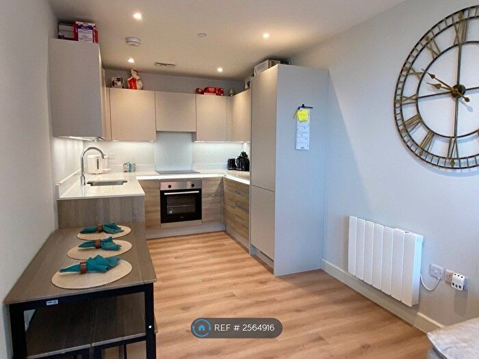 2 Bedroom Flat To Rent In Christchurch Road, Bournemouth, BH1