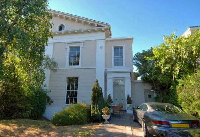 2 Bedroom Flat To Rent In Shooters Hill Road, London, SE3