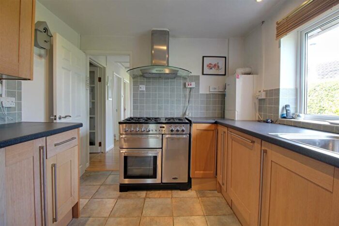 3 Bedroom Detached Bungalow For Sale In Kaybourne Crescent, Gloucester, GL3
