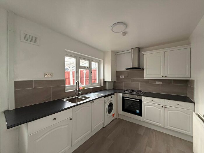 3 Bedroom House To Rent In Masser Road, CV6