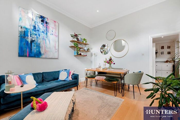 2 Bedroom Flat For Sale In Greencroft Gardens, London, NW6