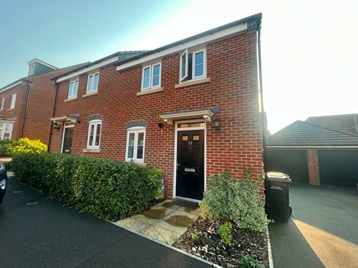 3 Bedroom Semi-Detached House To Rent In Marchment Close, Andover, SP11