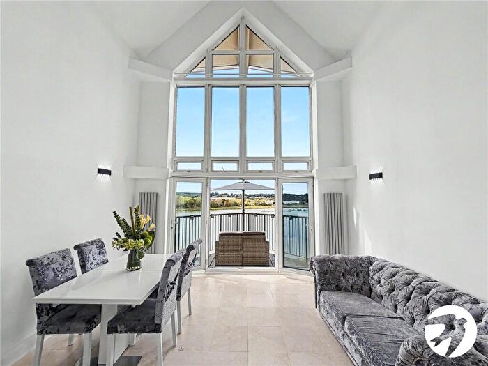 3 Bedroom Penthouse For Sale In Bridge House, Valleta Way, Rochester, Kent, ME1