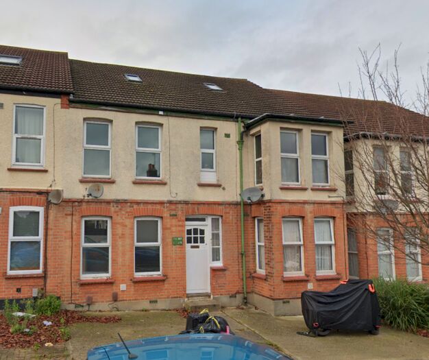 1 Bedroom Ground Flat To Rent In Electric Avenue Westcliff-on-Sea, SS0