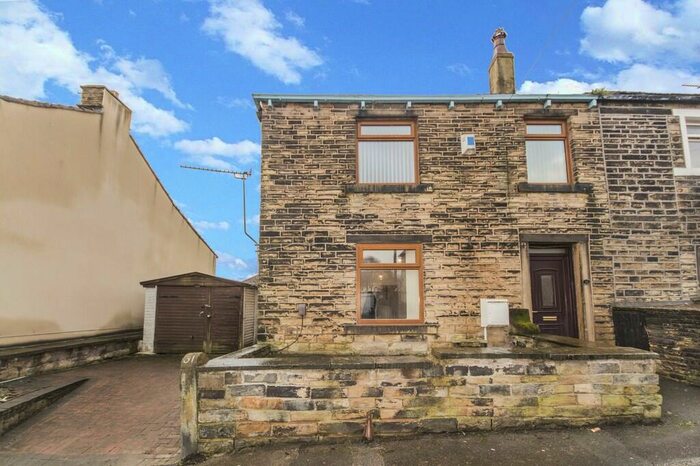 2 Bedroom Semi-Detached House To Rent In Dalton Fold Road, Huddersfield, HD5