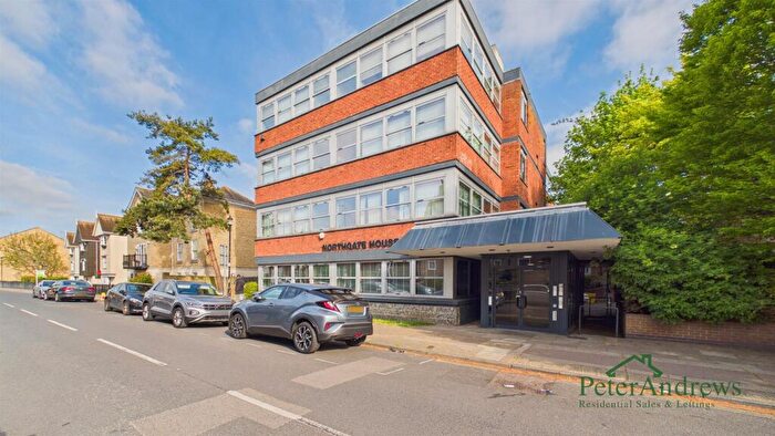 2 Bedroom Flat For Sale In St. Peters Street, Colchester, CO1