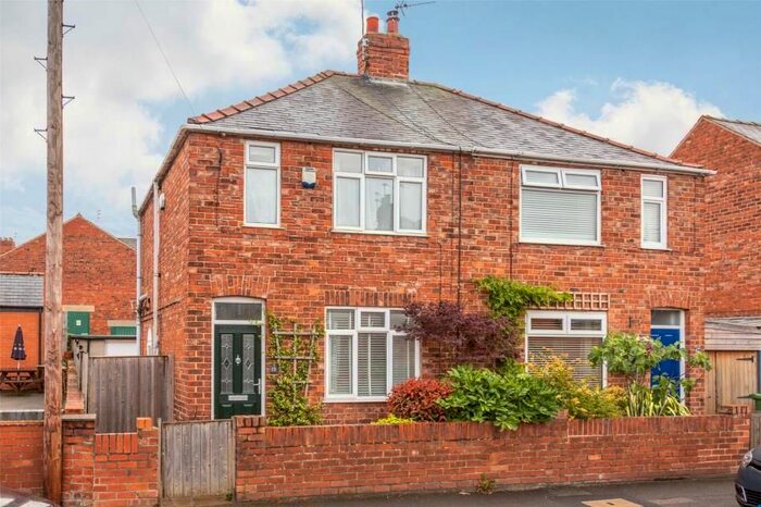 2 Bedroom Semi-Detached House To Rent In Count De Burgh Terrace, York, YO23