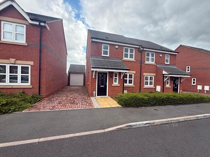 3 Bedroom Semi Detached House For Sale In Long Wood Close, Loscoe, Heanor, DE75