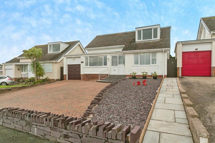 3 Bedroom Bungalow For Sale In Rochester Way, Rhos On Sea, Colwyn Bay, Conwy, LL28