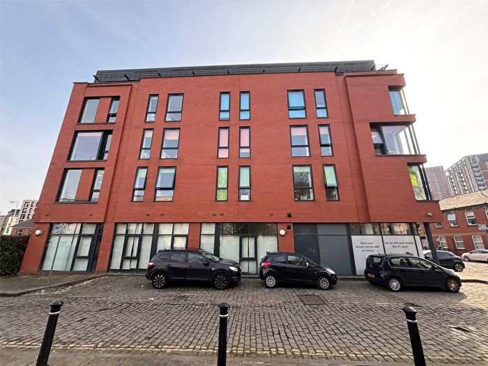 1 Bedroom Apartment For Sale In Chapel Street, Salford, Greater Manchester, M3