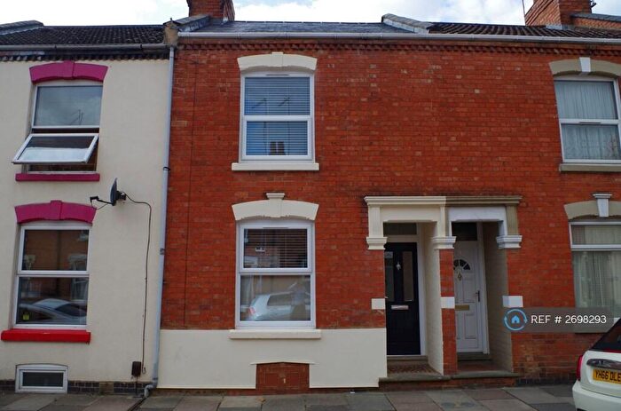 3 Bedroom Terraced House To Rent In Roe Road, Northampton, NN1