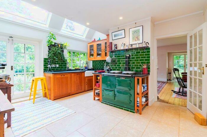 3 Bedroom Detached House To Rent In The Ridgeway, Boars Hill, OX1