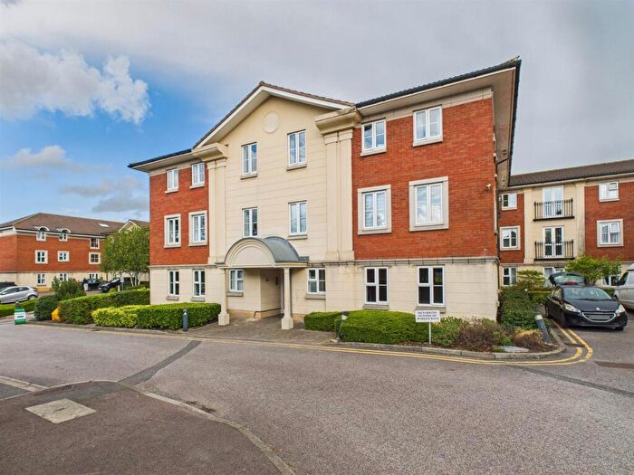 1 Bedroom Flat For Sale In Grimsbury Road, Kingswood, Bristol, BS15