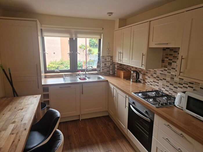 3 Bedroom Flat To Rent In Greenacre, Edinburgh, EH14