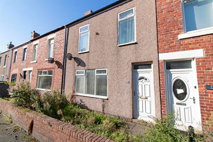 3 Bedroom Terraced House For Sale In King Street, Newbiggin-By-The-Sea, NE64