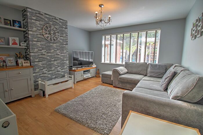 3 Bedroom Terraced House For Sale In Birkfield Close, Ipswich, IP2