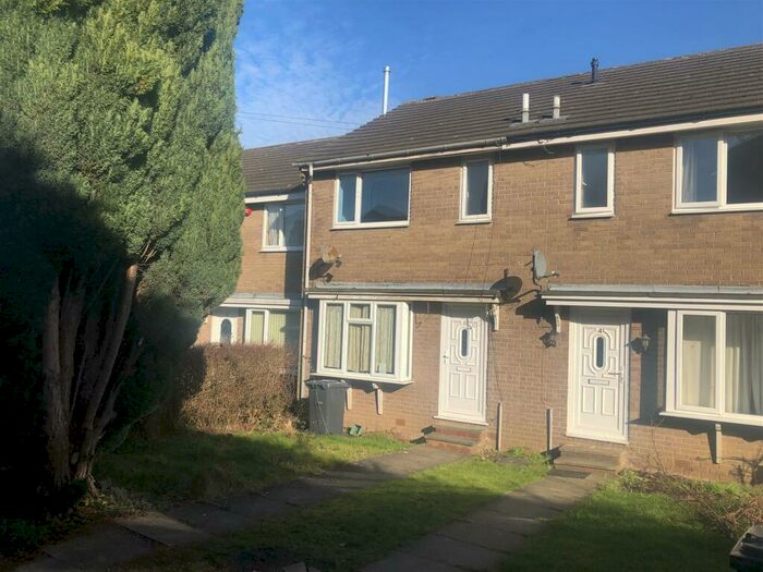 3 Bedroom Terraced House To Rent In Thanes Close, Huddersfield, HD2
