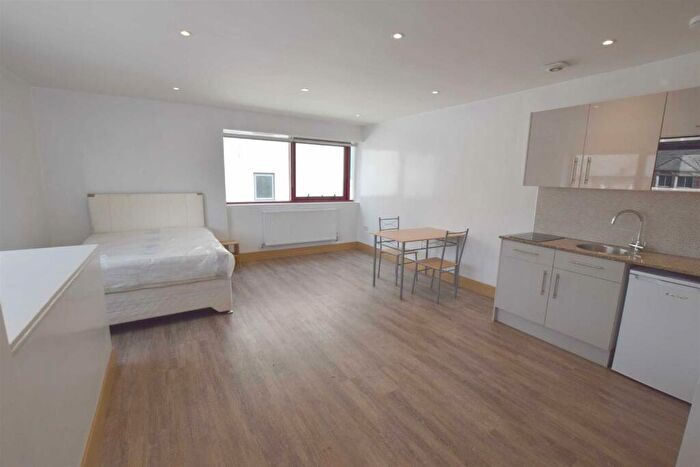 Flat To Rent In Colindale Avenue, Colindale, NW9