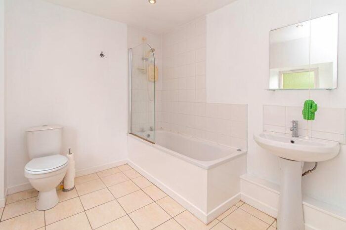1 Bedroom Flat To Rent In Main Street, Renton, G82