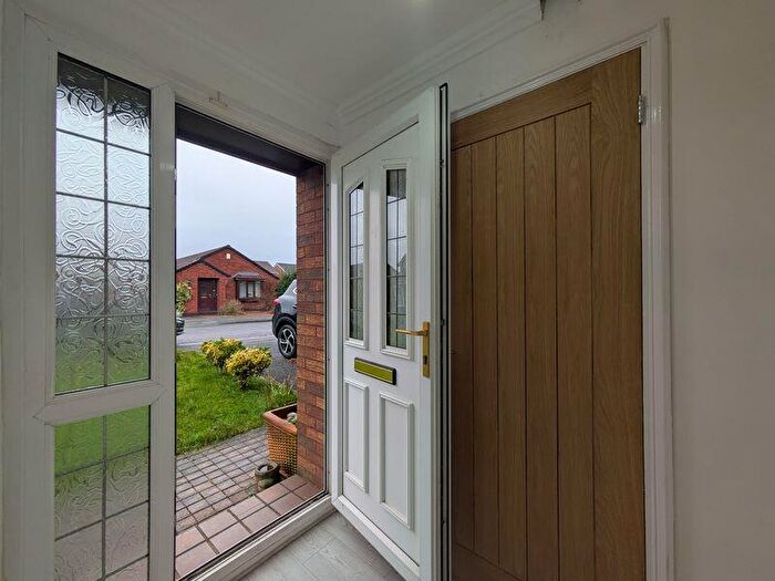 3 Bedroom Detached Bungalow To Rent In Roehampton Drive, Nottingham, NG9